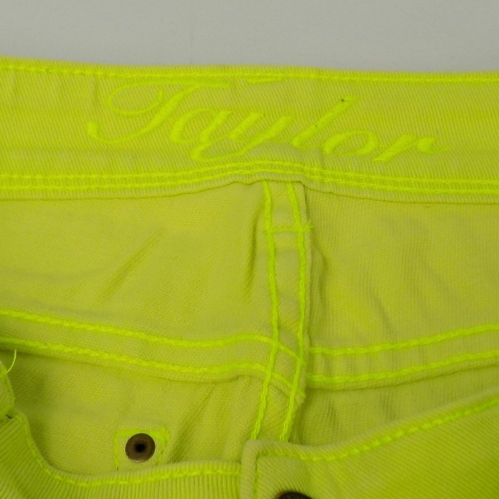 Delia's Taylor Cutoff Denim Shorts Size 3/4 - Picture 6 of 7